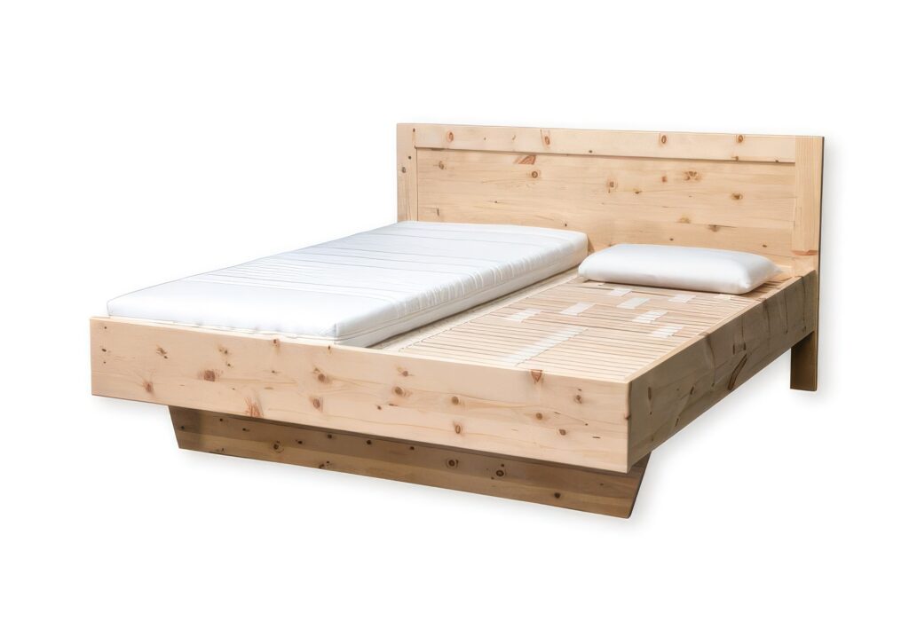 Sennerin_1_aus_Zirbenholz