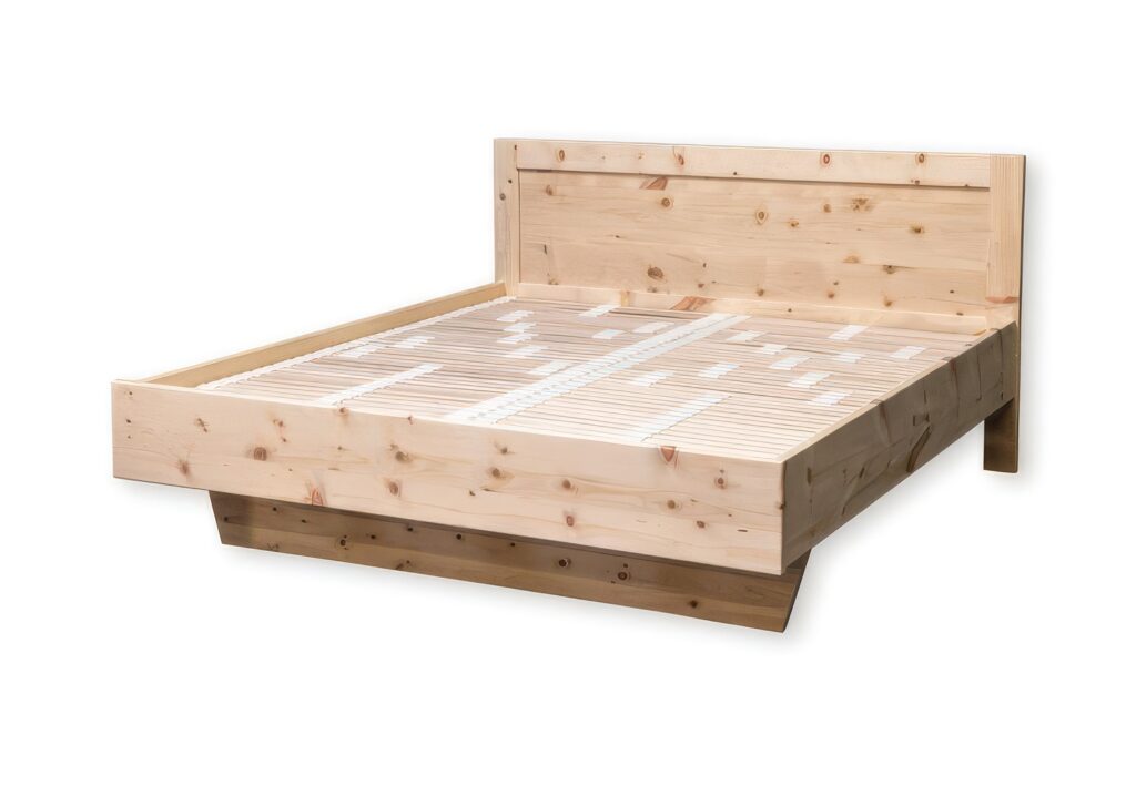 Sennerin_4_aus_Zirbenholz